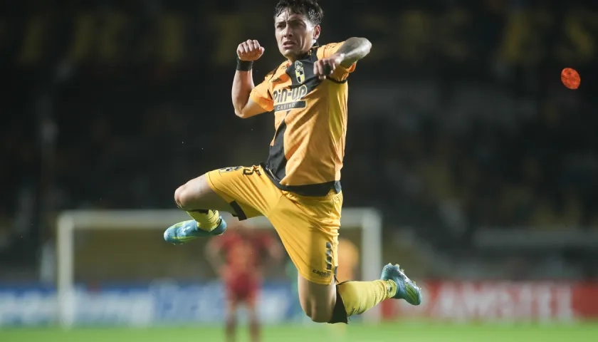 Cristián Zavala celebra uno de los goles de Coquimbo.