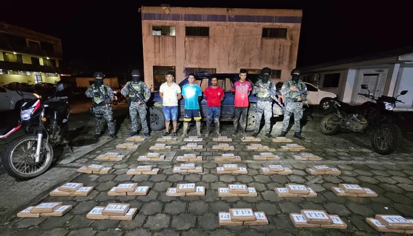 Droga incautada y capturados. 