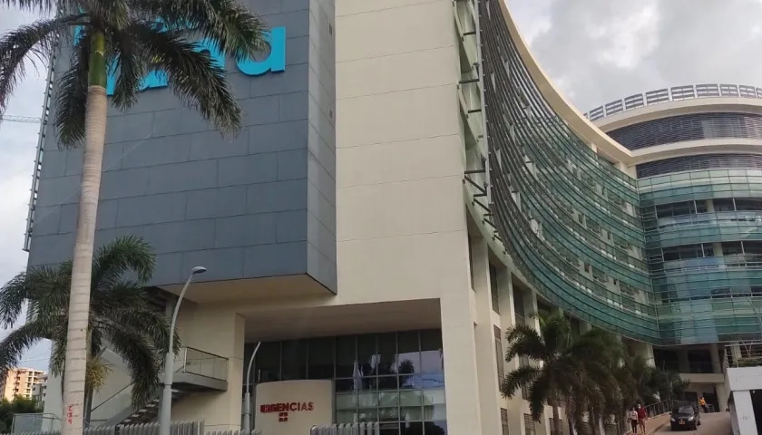 El hombre herido fue trasladado a la Clínica Portoazul.