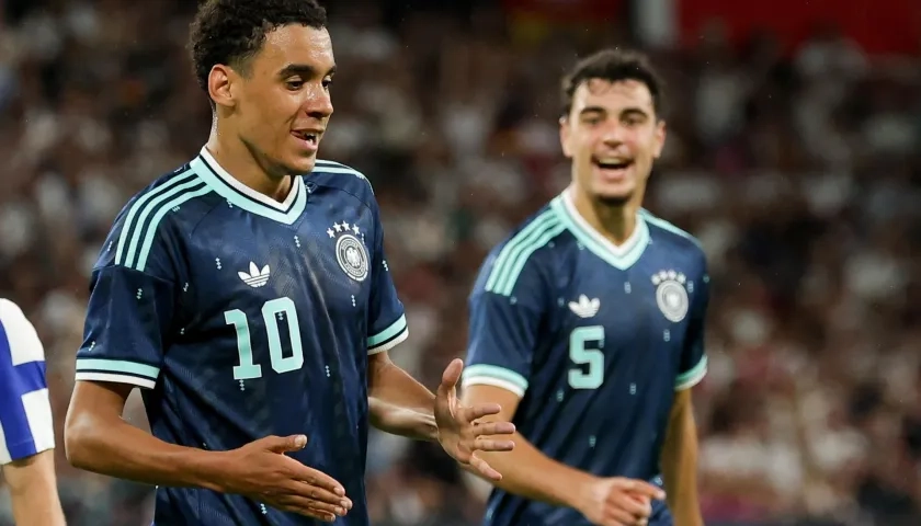 Jamal Musiala celebrando el 4-0 