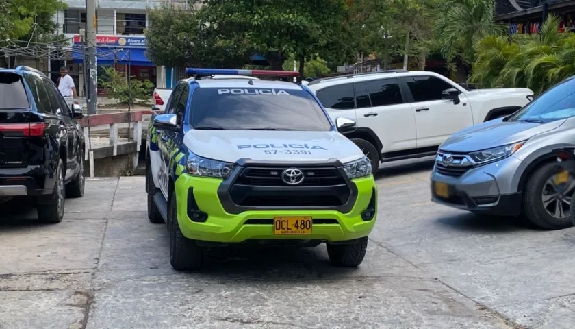 La Policía acordonó el área donde se registró el crimen. 