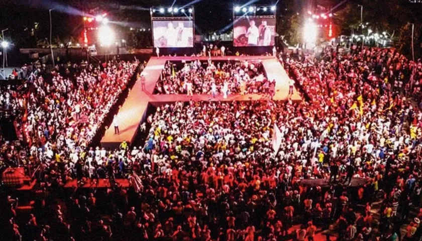 La manifestación de la "P" realizada en Barranquilla por Petro.