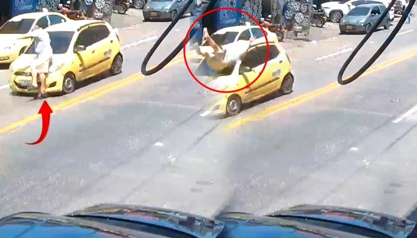 Momento en que el taxi embistió al hombre de la tercera edad. 