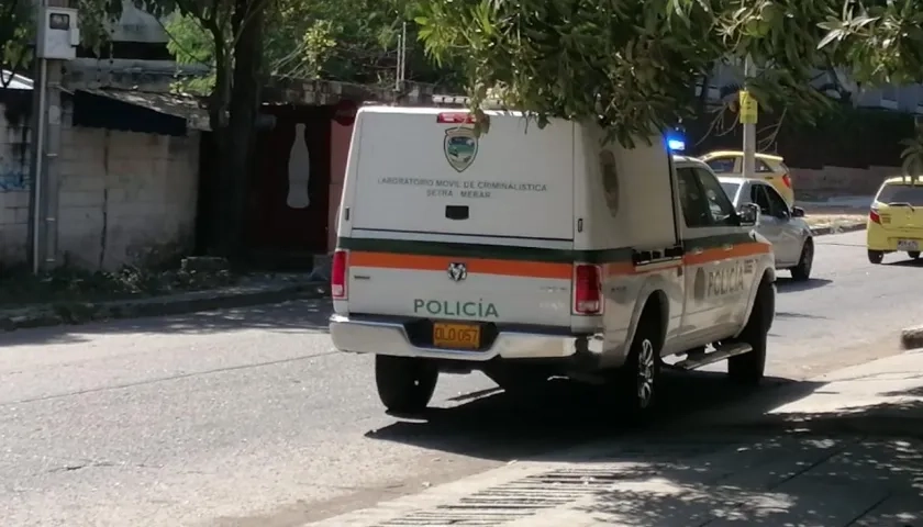Tránsito de la Policía en Medicina Legal, en Barranquilla. 