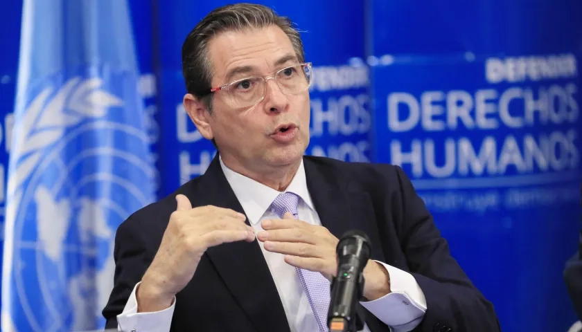 Representante del Mecanismo Internacional de Expertos Independientes de las Naciones Unidas para promover la justicia y la igualdad racial, Víctor Rodríguez Rescia. 