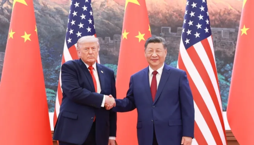  Xi Jinping, presidente de China y Donald Trump, presidente de E.E.U.U. se reúnen para hablar sobre aranceles. 