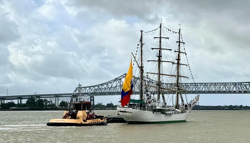 Buque Gloria en Estados Unidos.