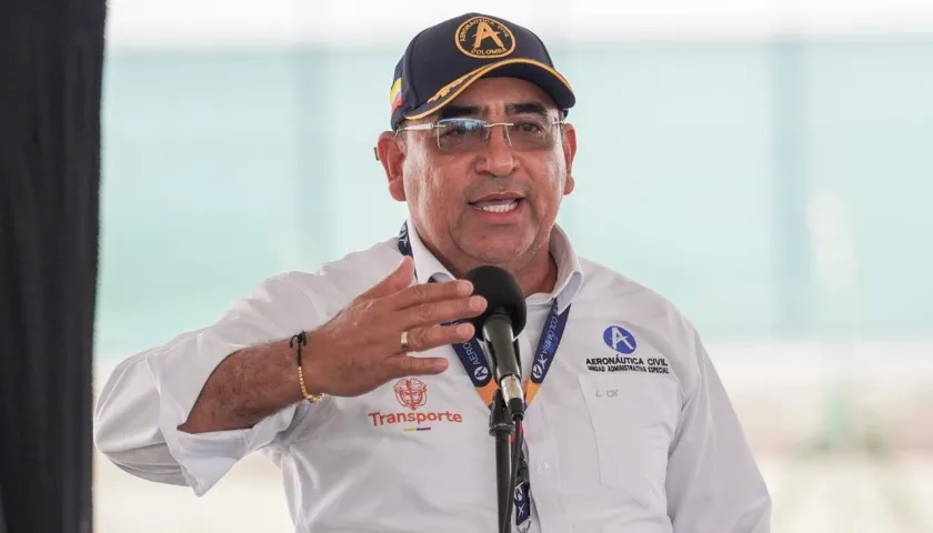 Luis Alfonso Martínez Chimenty, director de la Aeronáutica Civil.