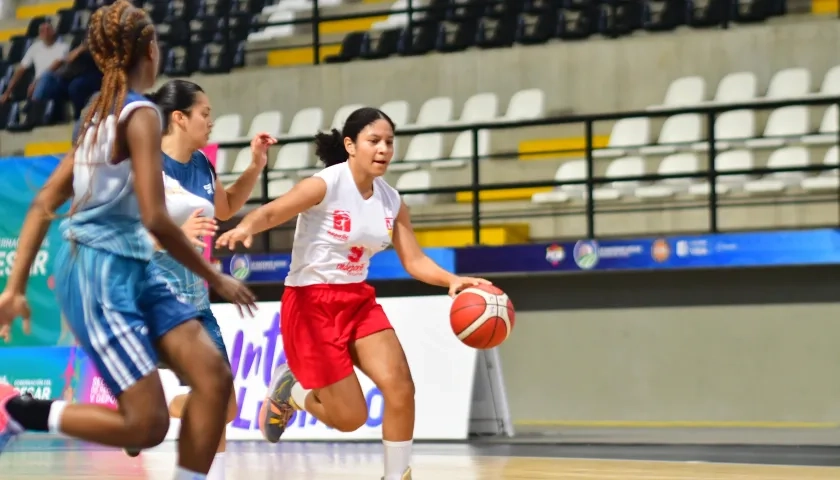 El baloncesto es una de las disciplinas que hacen parte de los Juegos.
