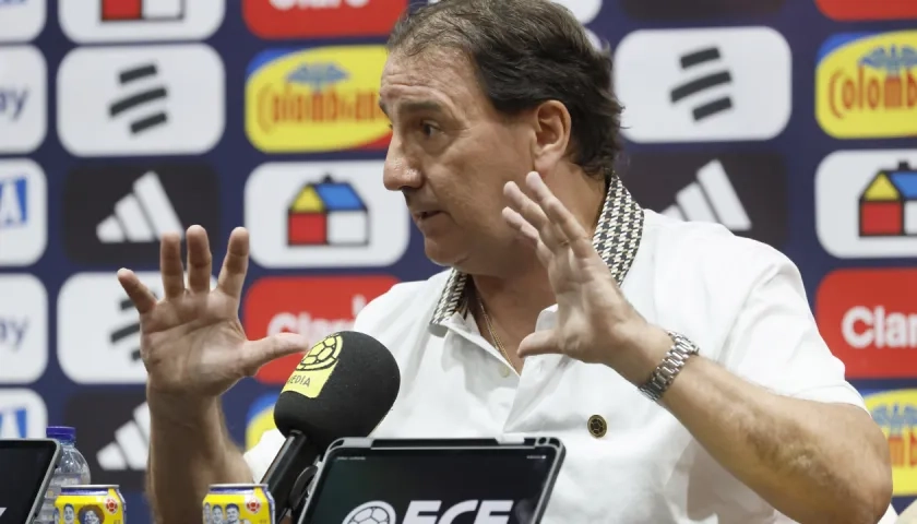Néstor Lorenzo, técnico de la Selección Colombia, en rueda de prensa este martes. 