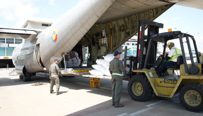 Avión de la Fuerza Aeroespacial Colombiana que traerá a compatriotas residentes en Venezuela
