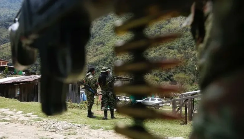 Ecuador detiene a siete personas presuntamente vinculadas a grupo disidente de las FARC
