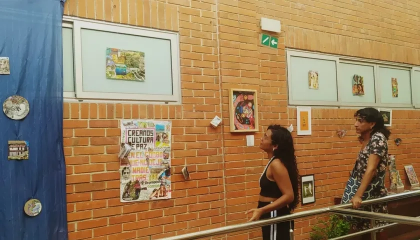 El laboratorio itinerante desarrolló una actividad similar en la Biblioteca del barrio La Paz.