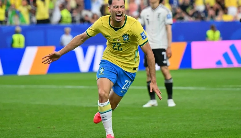 Gabriel Martinelli celebra