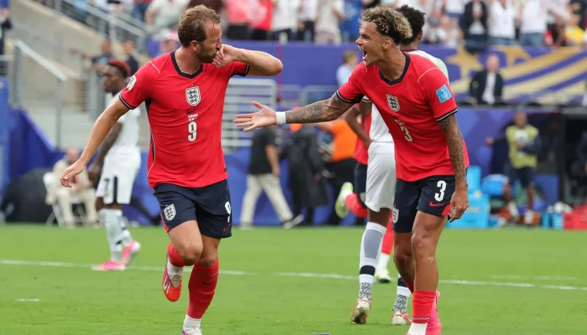 Harry Kane celebrando su conversión.