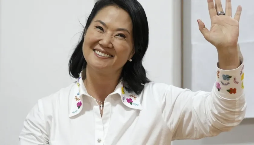 Presidentes y líderes de derecha felicitan a Fujimori por alcanzar la presidencia de Perú