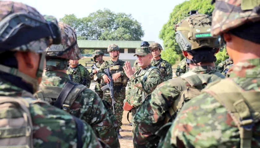 Personal de la Primera División del Ejército en los operativos