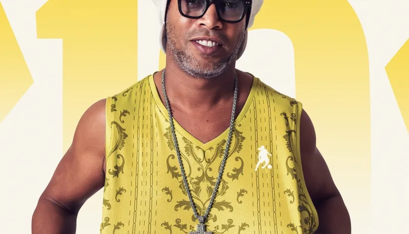 Ronaldinho estrena su sello disquero con el álbum musical ‘Camisa 10’