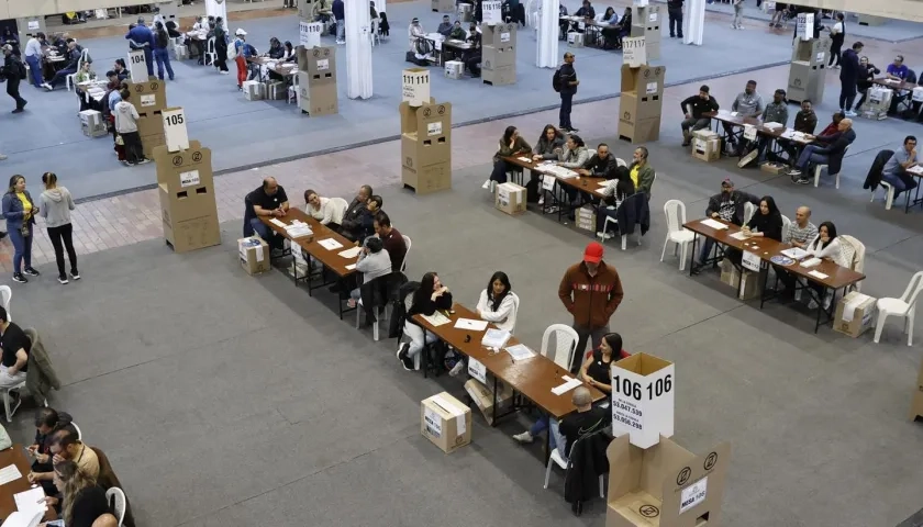 Un puesto de votación en Bogotá