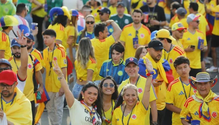 Los aficionados colombianos han acudido masivamente a los partidos de su Selección.
