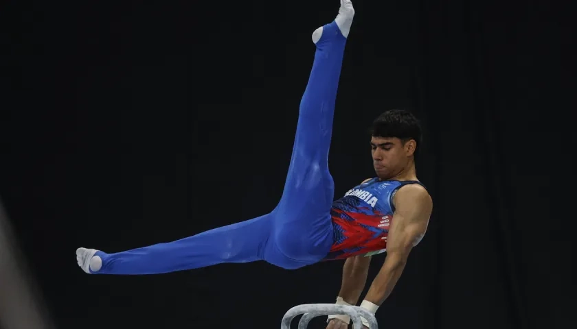 El colombiano Ángel Barajas durante su actuación en la prueba de aparatos.