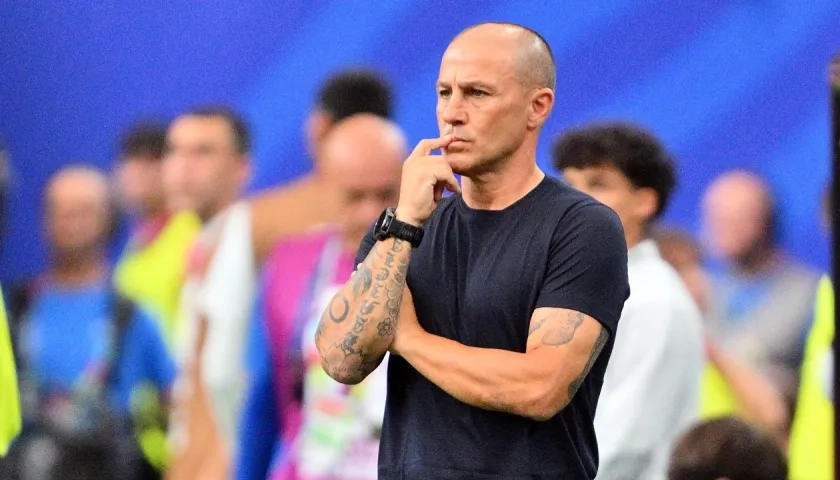 Fabio Cannavaro, entrenador de Uzbekistán. 