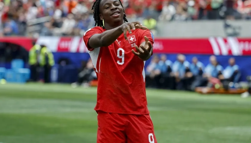 Johan Mamzambi marcó un doblete para el seleccionado suizo.
