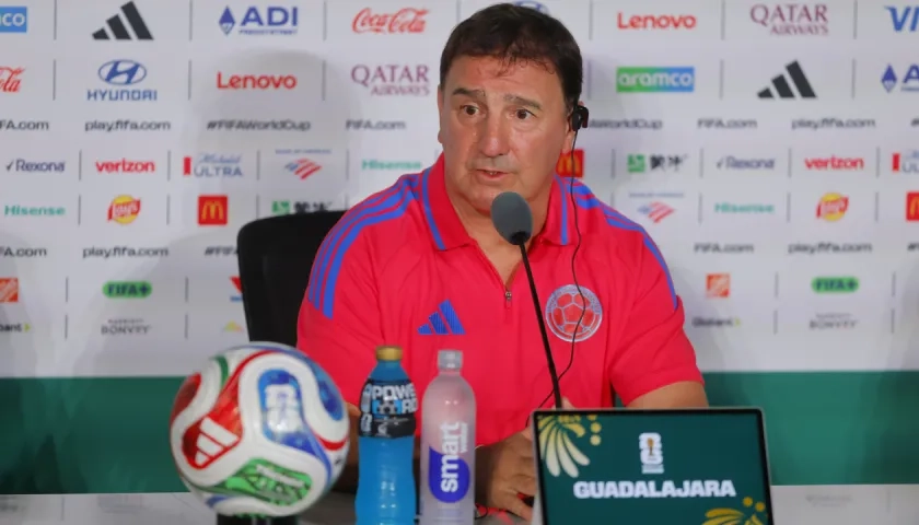 Néstor Lorenzo, entrenador de la Selección Colombia, en rueda de prensa este lunes. 