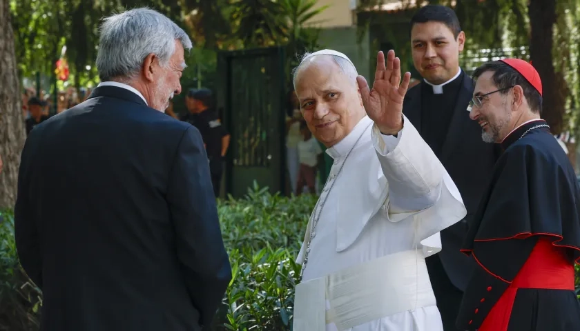 El Papa León XIV inició este sábado una gira por varias ciudades de España.
