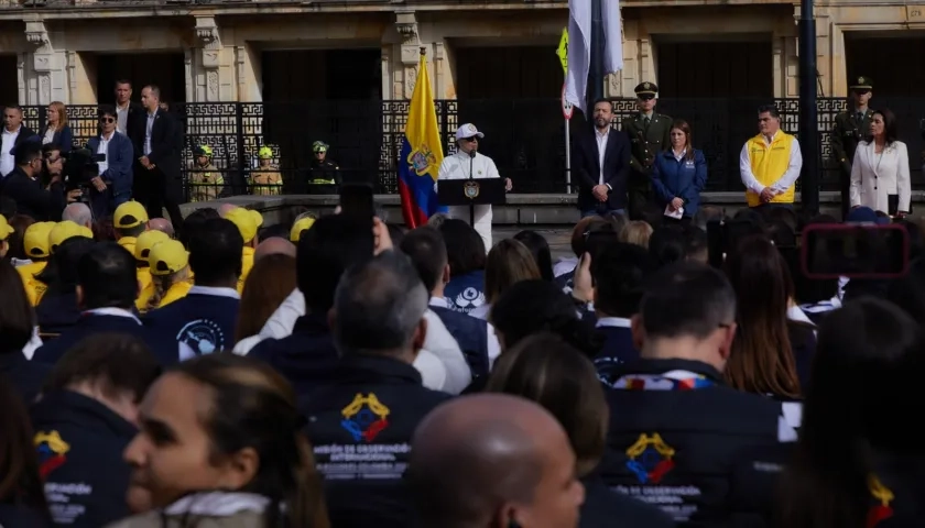 El presidente Gustavo Petro durante la instalación de la jornada electoral. 