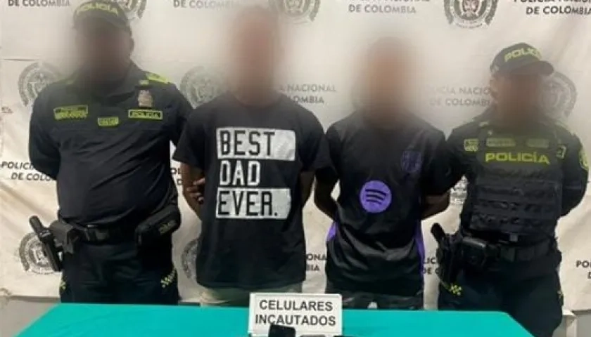 Dos de los capturados en el operativo. 