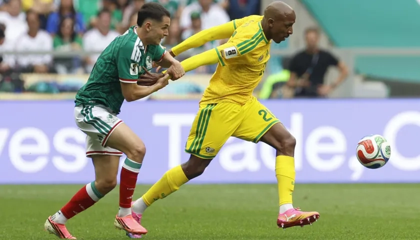El jugador Jayden Adams durante un partido del Mundial de la FIFA 2026 contra México.