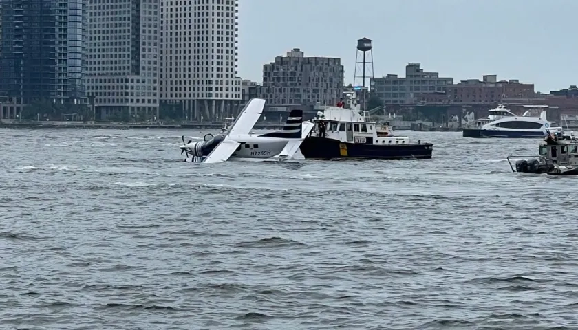 Hidroavión en el East River.
