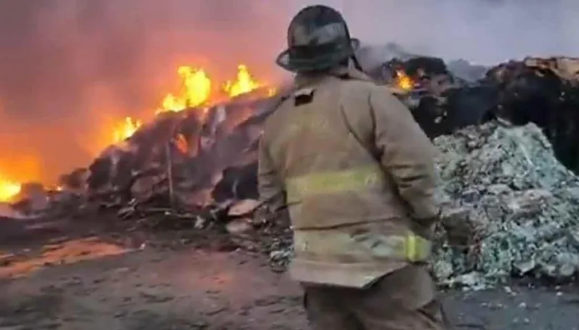 Incendio en el Centro Empresarial Ferrari Park