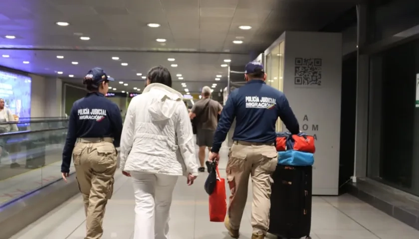 Migración Colombia ha liderado estos rescates tanto en el país como en el exterior. 