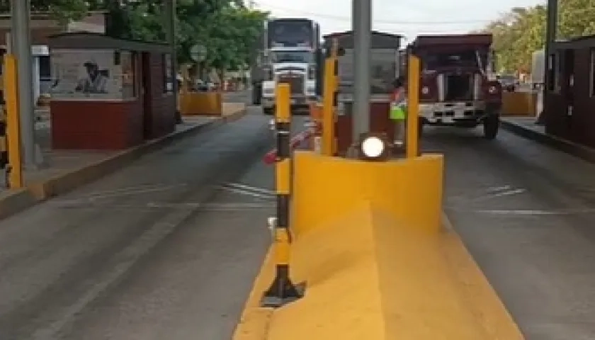 Peaje de Sabanagrande.