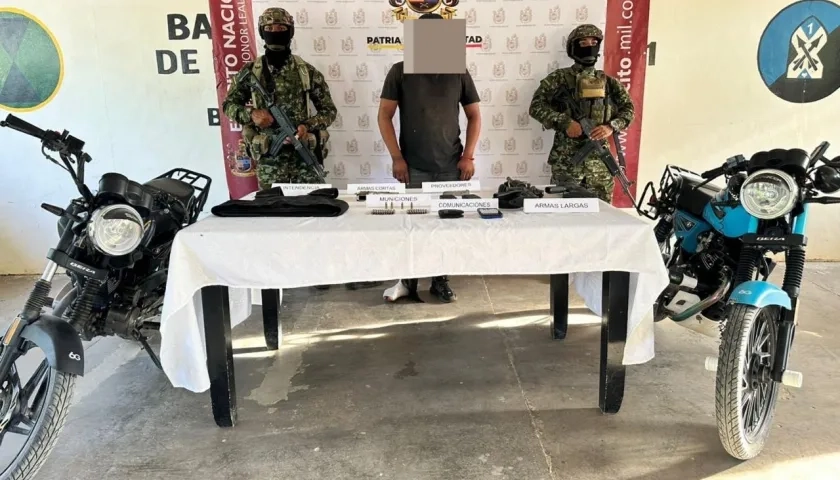 Hombre capturado por el Ejército en zona rural de Uribia.