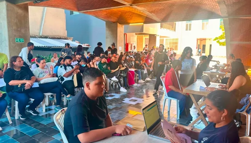 Barranquilleros se presentan en la Fábrica de Cultura. 