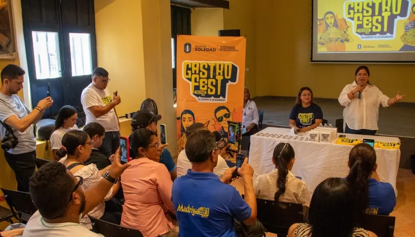 La alcaldesa Alcira Sandoval en el lanzamiento de GastroFest 2026.