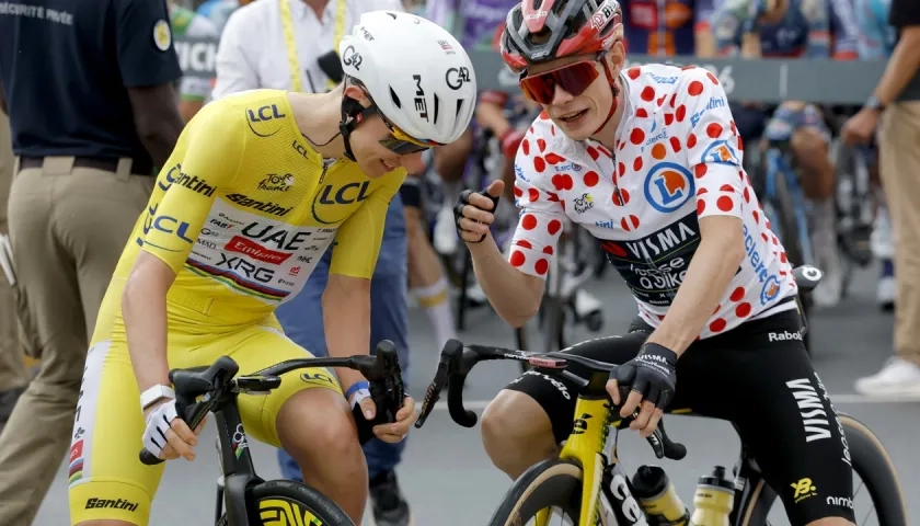 Tadej Pogacar, líder del Tour, y Jonas Vingegaard, líder de la montaña. 