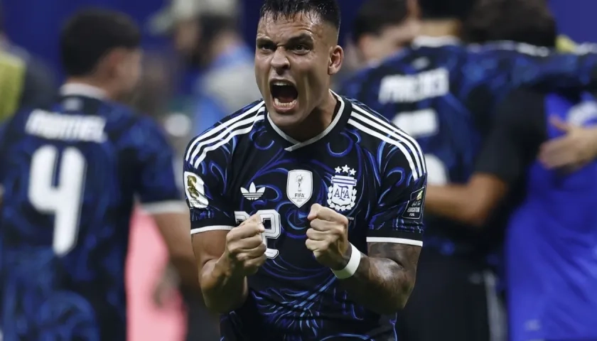 Lautaro Martínez grita a todo pulmón su gol ante Inglaterra. 