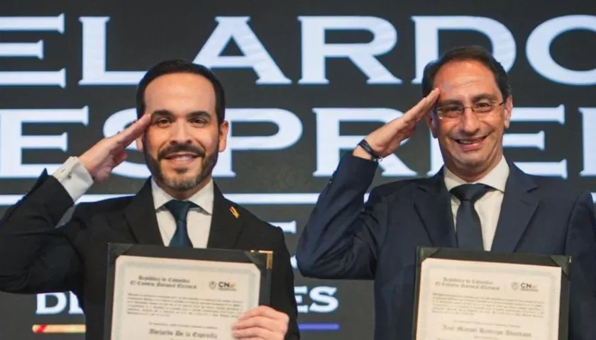 El presidente electo Abelardo De La Espriella y el vicepresidente José Manuel Restrepo, encargado del empalme.