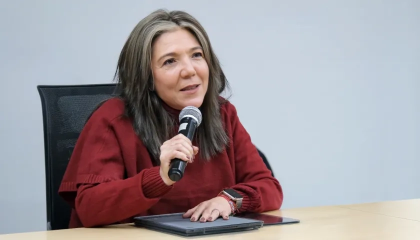 Adriana María Jiménez, directora ejecutiva de la CREG. 