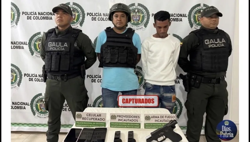 Alias 'Ever' o 'Marino' (izquierda) fue capturado por el Gaula de la Policía.