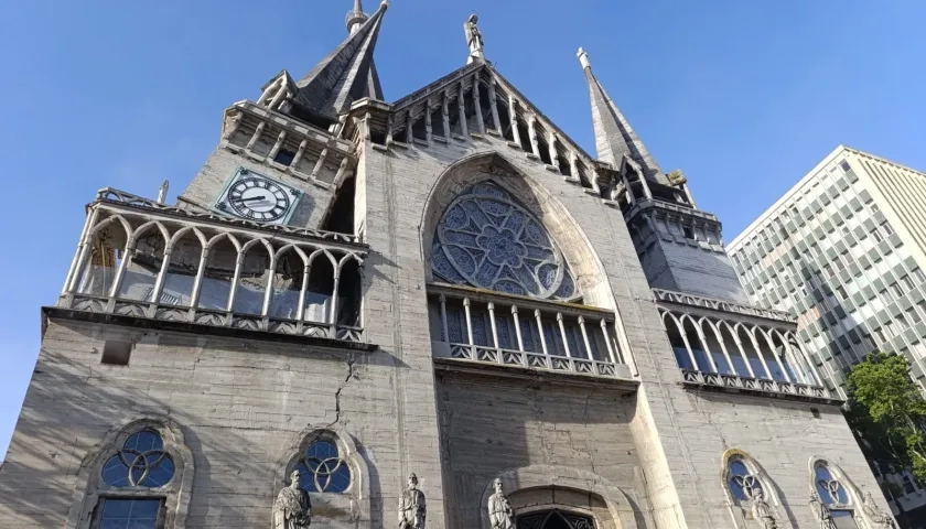 Catedral de Manizales afectada.