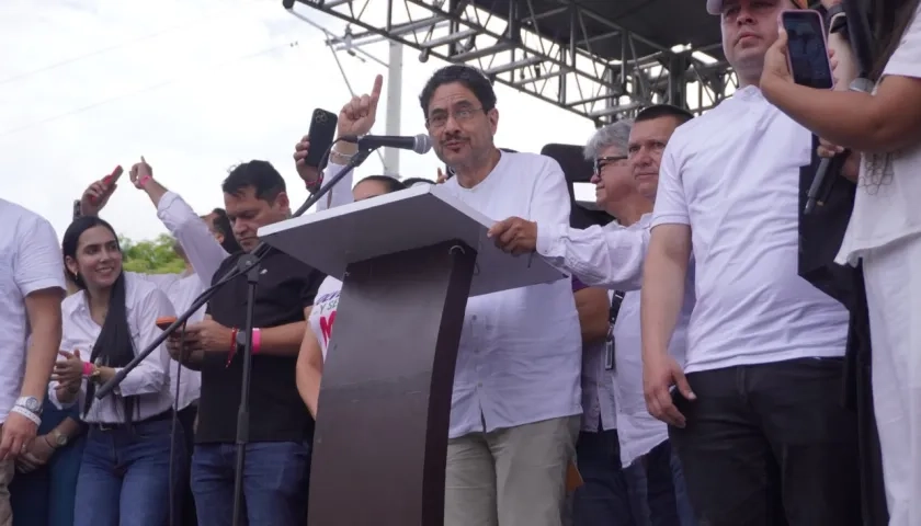 El senador Iván Cepeda.
