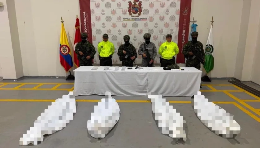 Ejército muestra a los abatidos