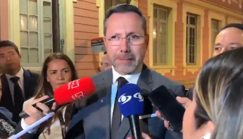 El Ministro de Vivienda, Jaime Andrés Beltrán