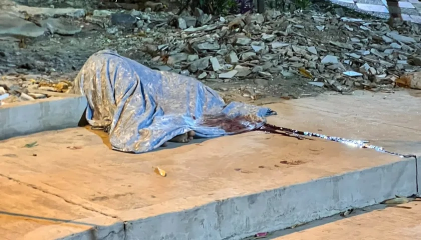 La víctima mortal quedó muerta en el lugar de los hechos. 