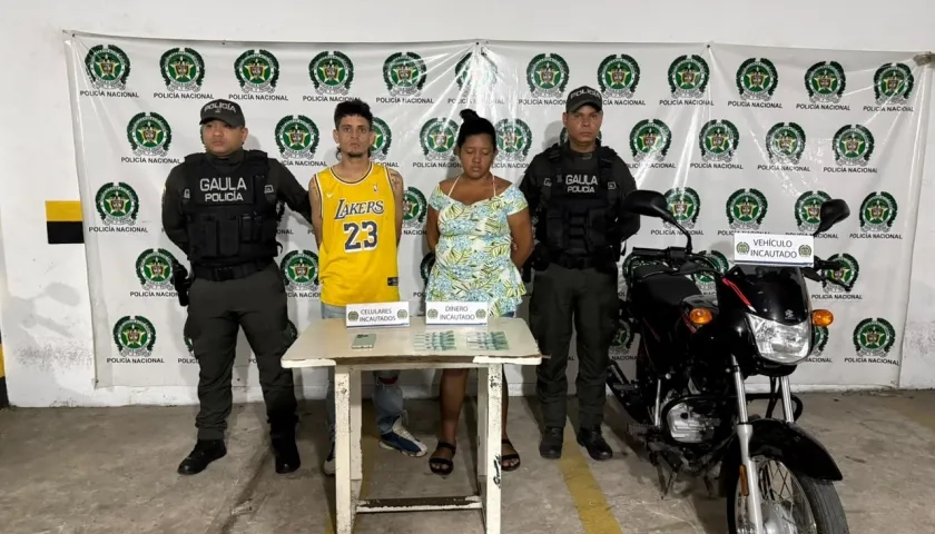 Los dos capturados por el Gaula. 